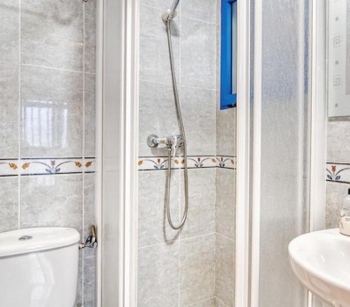 Kennedy III Apartment Бенидорм Екстериор снимка
