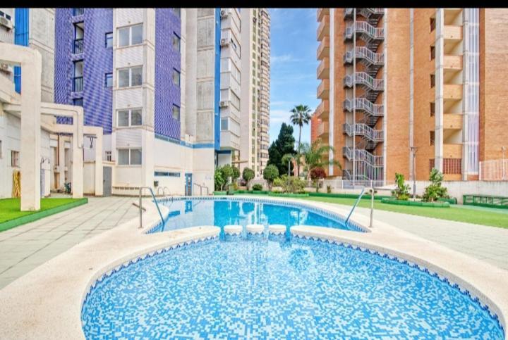 Kennedy III Apartment Бенидорм Екстериор снимка