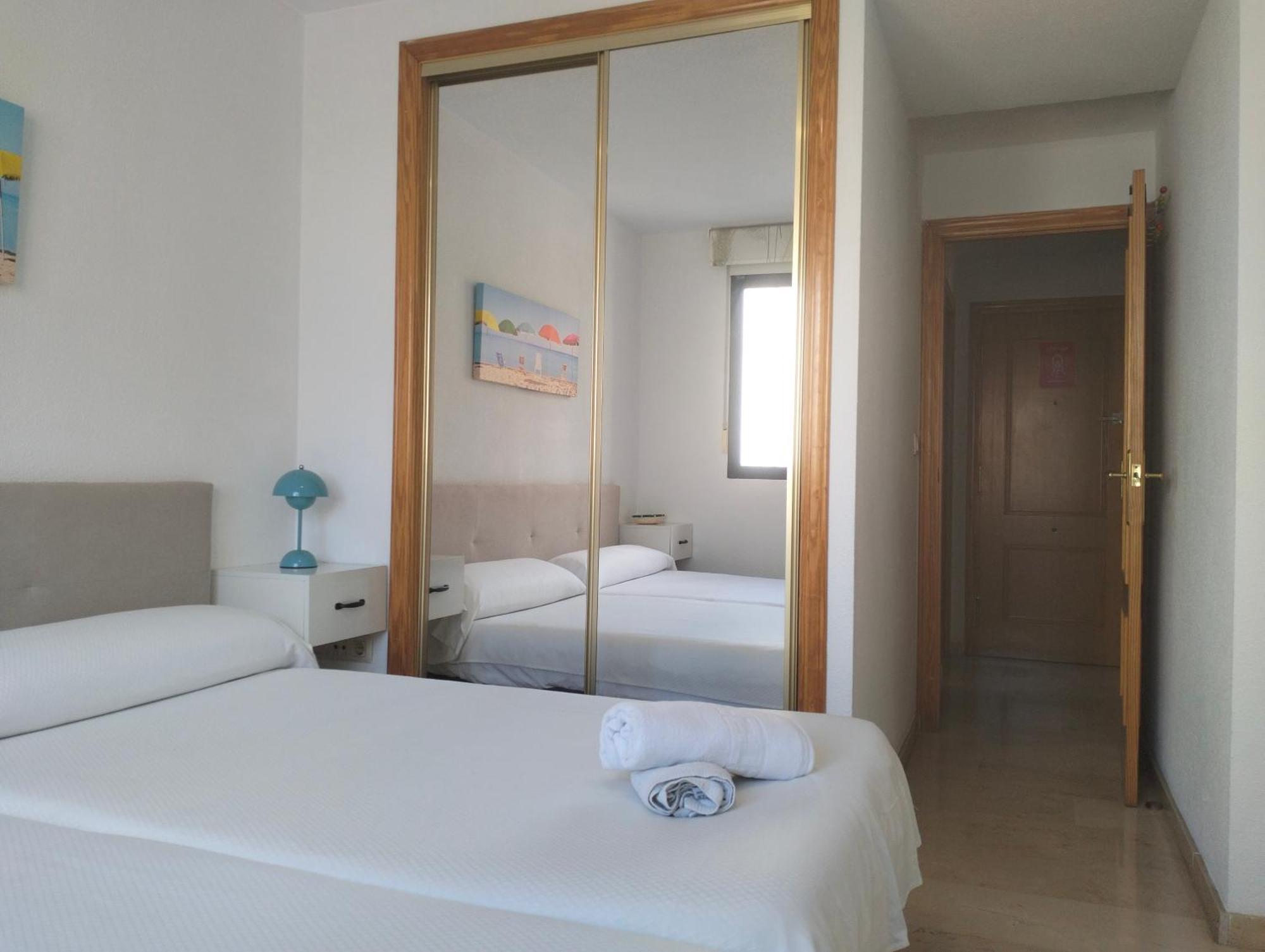 Kennedy III Apartment Бенидорм Екстериор снимка
