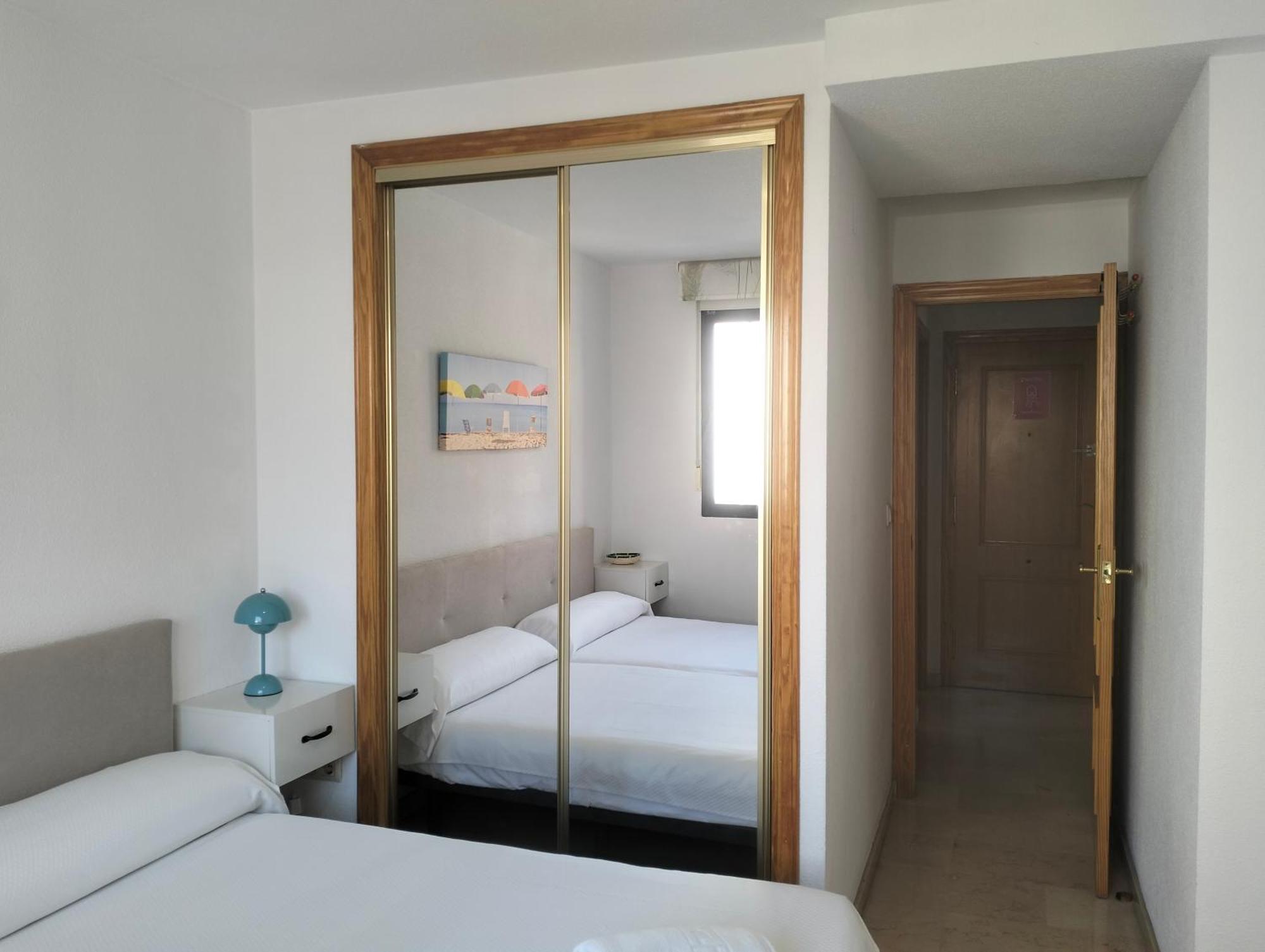 Kennedy III Apartment Бенидорм Екстериор снимка